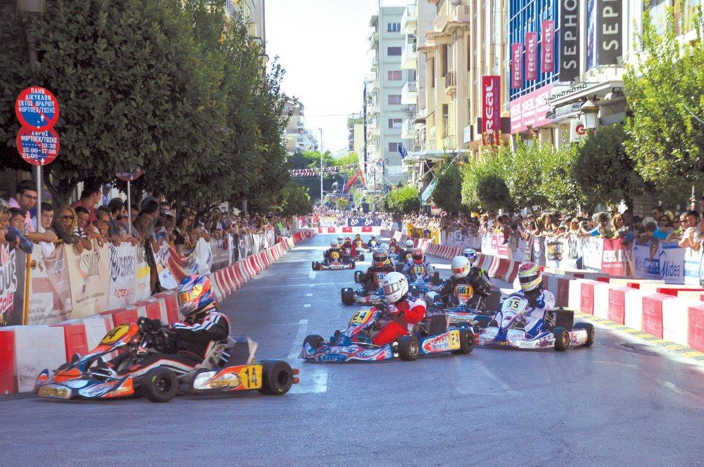 Πάτρα: Καρτ τυλίχθηκε στις φλόγες σε αγώνες - Στο νοσοκομείο 21χρονος οδηγός (Video) - Media