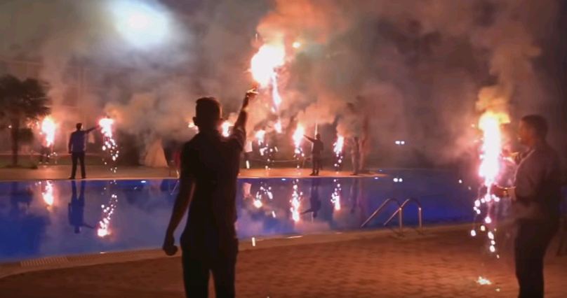 Το βίντεο από γάμο στην Κοζάνη που έγινε viral: Συνθήματα για τον… ΠΑΟΚ και καπνογόνα (Video) - Media