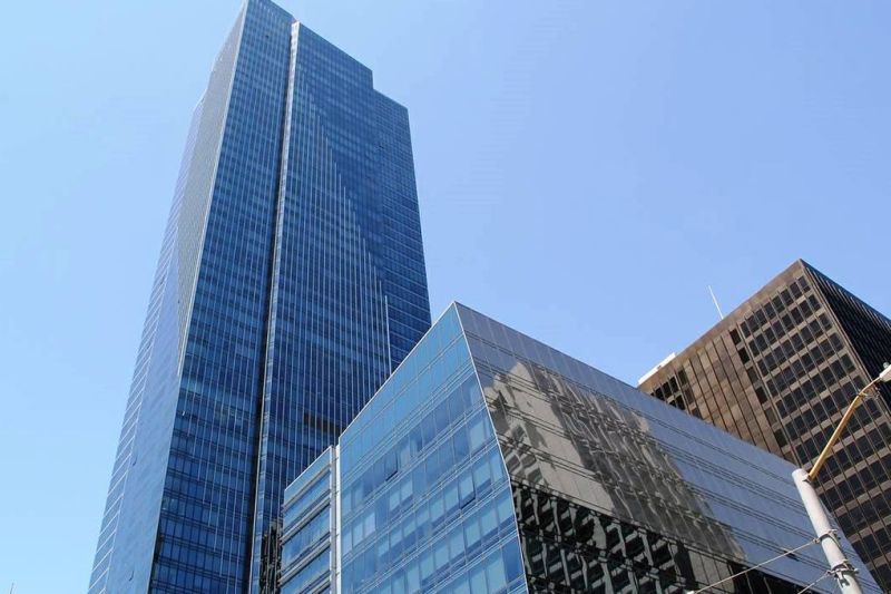 Βυθίζεται και γέρνει πολυτελής ουρανοξύστης στο Σαν Φρανσίσκο - Media