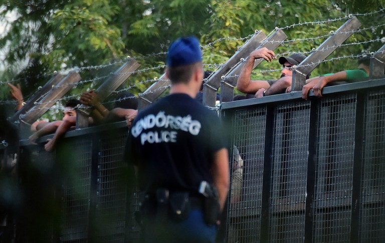 Το ουγγρικό ακροδεξιό κόμμα ζητά την συνταγματική απαγόρευση της μετεγκατάστασης προσφύγων στη χώρα - Media