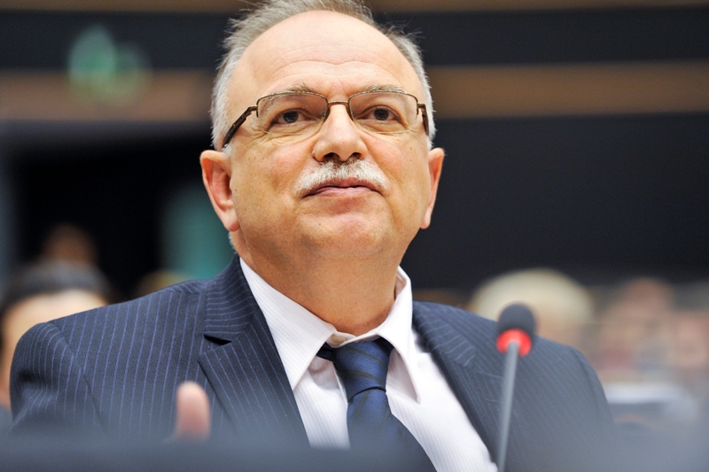 Παπαδημούλης στον EuObserver: Η Ευρώπη είναι έτοιμη να προβεί σε ελάφρυνση του ελληνικού χρέους - Media
