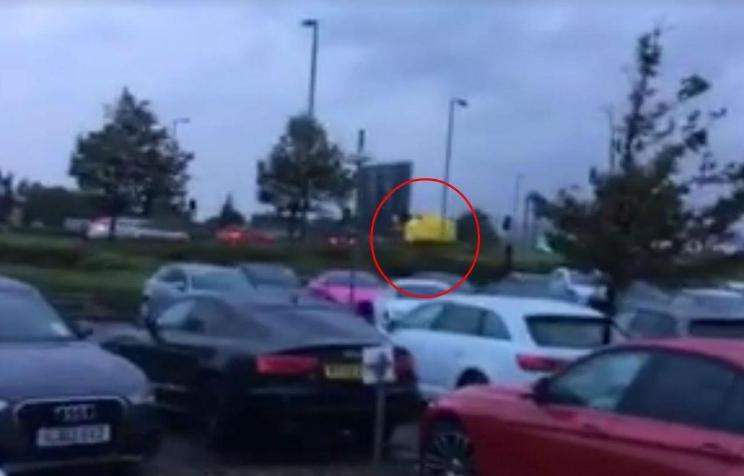 Γιγάντια… πάπια κυκλοφορεί στους δρόμους της Γλασκόβης (Photos - Video) - Media