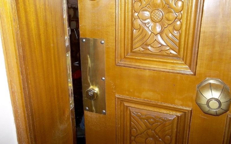 Γιατί δεν πρέπει να κοιμάστε με κλειστή την πόρτα της κρεβατοκάμαρας - Media