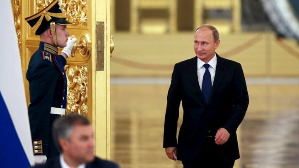 Θρίαμβος Πούτιν στις βουλευτικές εκλογές - Πάνω από 50% το ποσοστό του   - Media