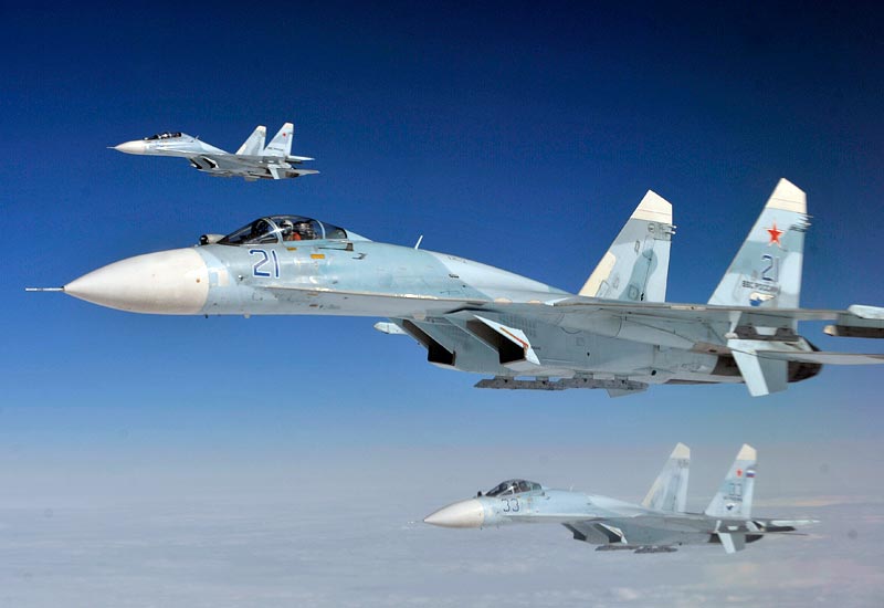 Αντεστραμμένο «Top Gun» - Ρωσικό μαχητικό σε απόσταση αναπνοής από αμερικανικό κατασκοπευτικό αεροπλάνο (Video) - Media