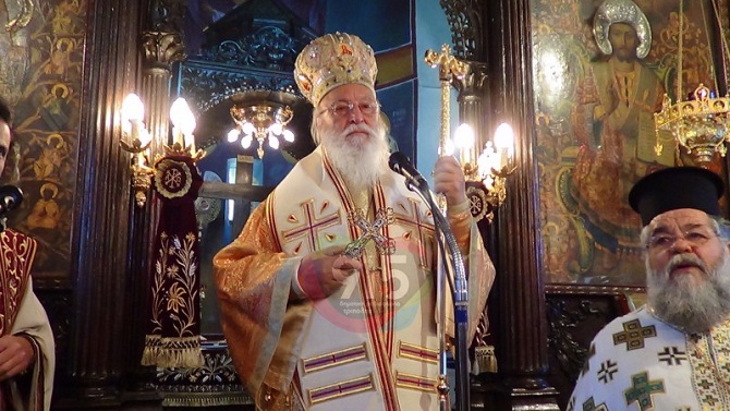 Στο εδώλιο μητροπολίτης για ομοφοβικές του δηλώσεις - Δείτε τι είπε (Video) - Media