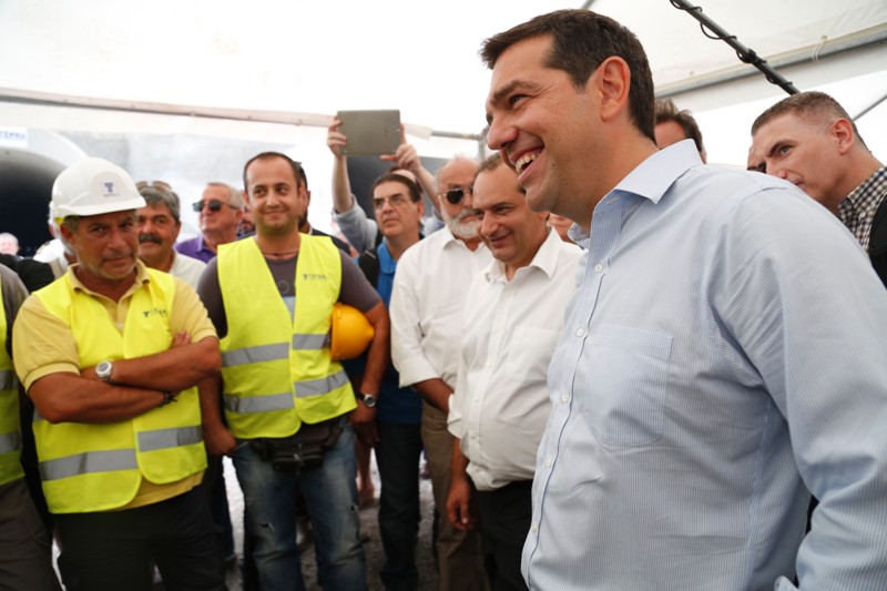 Ψαρομεζέδες απόλαυσε ο Αλ. Τσίπρας μετά τα εγκαίνια της Ιονίας Οδού(Photos) - Media