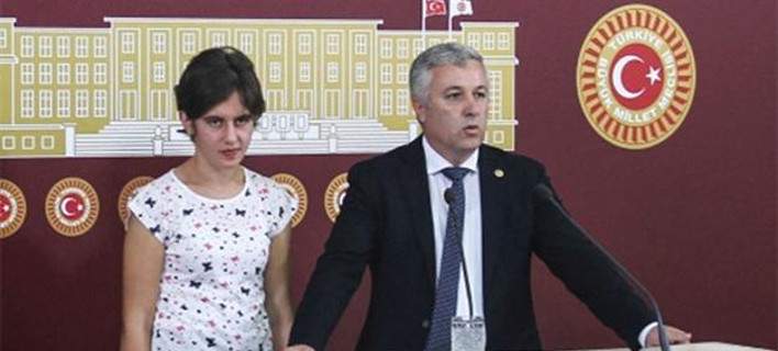 Συγκλονίζει Τούρκος βουλευτής με αυτιστική κόρη: «Μην της στερήσετε τη μόρφωση» - Media