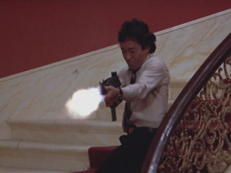 Μετανιωμένος δολοφόνος, κατηγορεί τον πρόεδρο των Φιλιππίνων ότι σκότωσε με ούζι αντίπαλο του  - Media