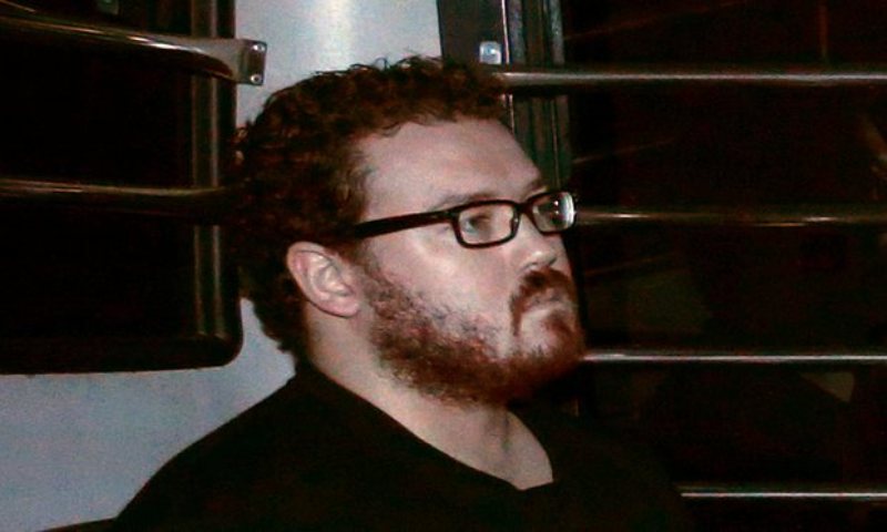 Τραπεζίτης βιντεοσκοπούσε τον εαυτό του ενώ βασάνιζε φρικτά τα θύματά του (Video) - Media