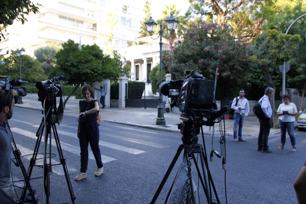 Στην τελική ευθεία ο ανασχηματισμός - Media