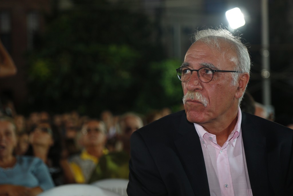 Βίτσας: Μοιάζουμε με τους χτίστες - Media