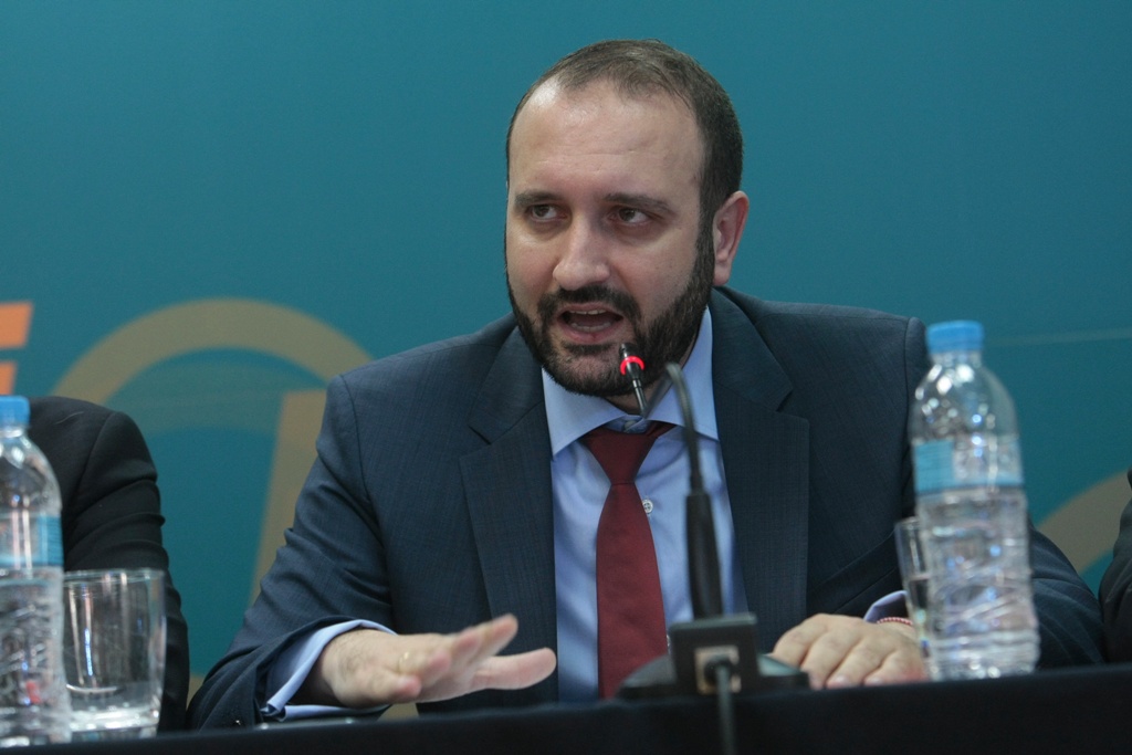 Κόλλιας: Χάος με τα μπλοκάκια – Τα κλείνουν και φεύγουν στο εξωτερικό (Audio) - Media