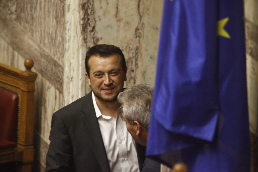 Στον πάγο μέχρι νεωτέρας η τροπολογία για το νέο τηλεοπτικό τοπίο - Αναζητείται συναίνεση για τη συγκρότηση του ΕΣΡ - Media