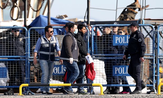 Ντε Μεζιέρ: Ανθρώπινες επαναπροωθήσεις προσφύγων στην Τουρκία και την Αίγυπτο - Media