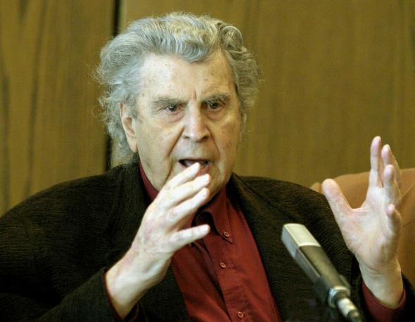 Το ξέσπασμα του Μίκη Θεοδωράκη: «Σχιζοφρένεια» - Media