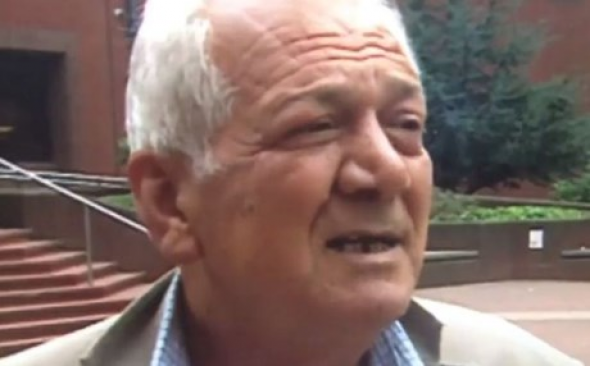 Η χιουμοριστική απάντηση Κύπριου ιδιοκτήτη οίκου ανοχής στην Αγγλία: Δανείσαμε τα λεφτά στον... Τσίπρα (Video) - Media