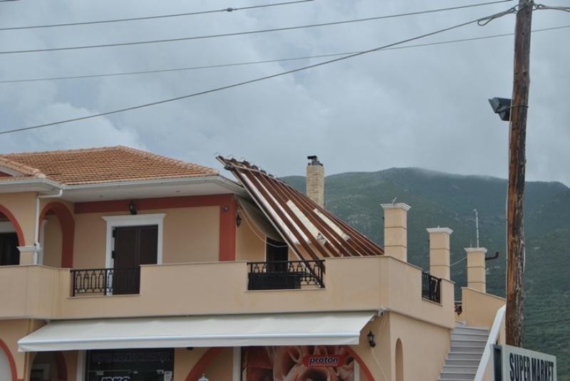Πρωινός ανεμοστρόβιλος «αναστάτωσε» τη Ζάκυνθο (Photos) - Media