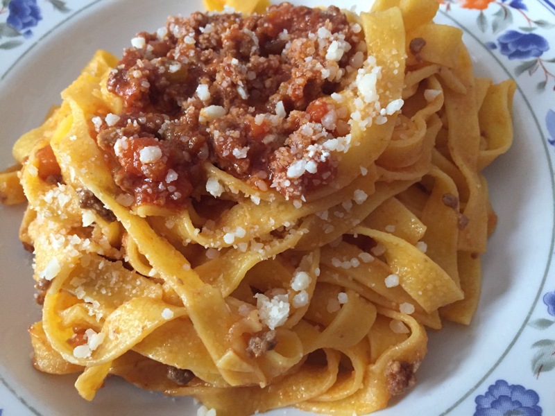 Κι όμως, το κάνεις λάθος: Αυτή είναι η «σωστή» συνταγή για spaghetti bolognaise - Media