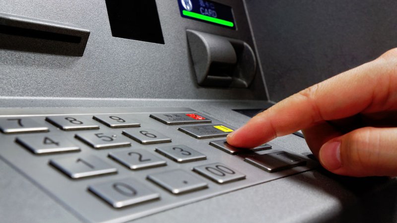 Χαλαρώνουν τα capital controls: Αύξηση στα μηνιαία όρια αναλήψεων - Media
