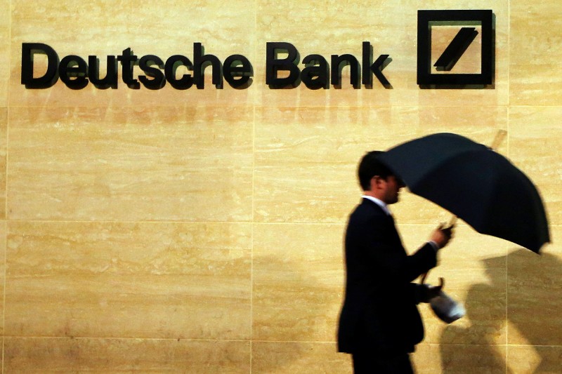 Deutsche Bank: Επιτάχυνση της μείωσης των NPLs των ελληνικών τραπεζών στο δ