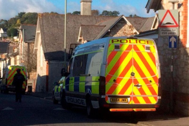 Λονδίνο: Εκκενώθηκε το Ντέβον - Βρέθηκε «ύποπτο αντικείμενο» σε σπίτι (Photos) - Media