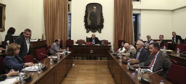 ΠΑΣΟΚ και Ένωση Κεντρώων για τη Διάσκεψη των Προέδρων - Media