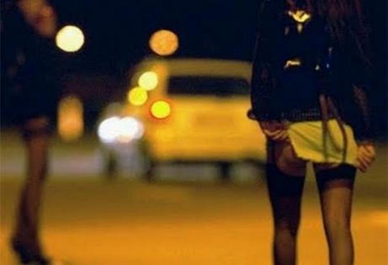 Θεσσαλονίκη: Επιχείρηση «σκούπα» της αστυνομίας για εκδιδόμενες γυναίκες  - Media