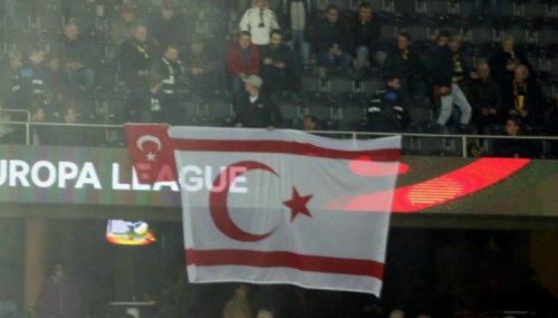 Τρεις συλλήψεις στη Βέρνη για τη σημαία του ψευδοκράτους - Media