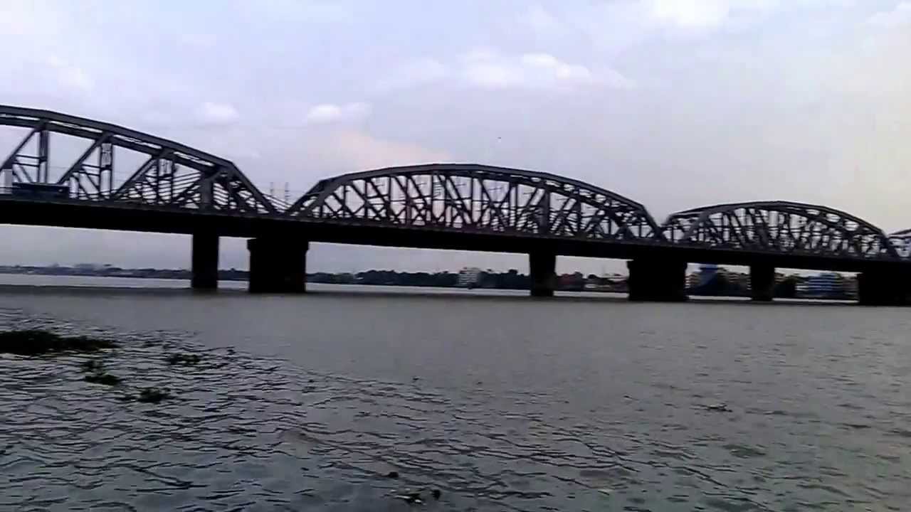 Ρέθυμνο: Κατέρρευσε τμήμα της παλιάς Γέφυρας του Σταυρωμένου - Media