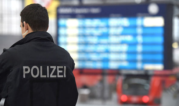 Συναγερμός στη Γερμανία: Εκκενώθηκε σιδηροδρομικός σταθμός έπειτα από απειλή για βόμβα - Media