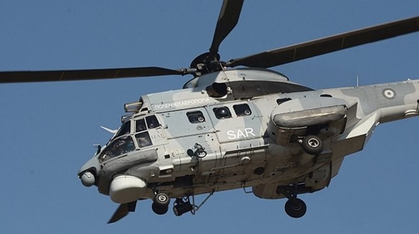 Μωράκι γεννήθηκε σε Super Puma πάνω από τις Κυκλάδες (Video) - Media