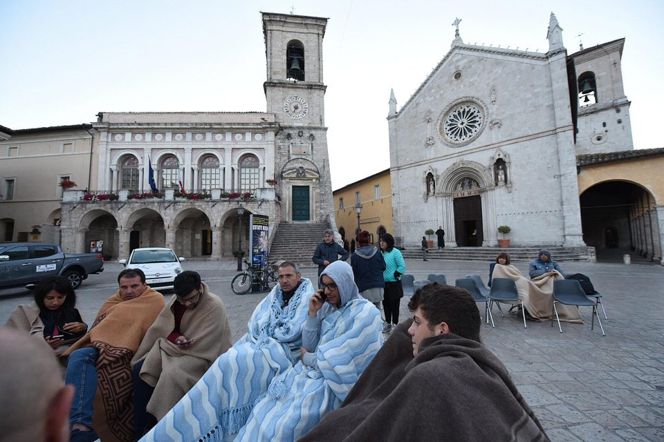 Ιταλία: Η χώρα μετράει τις πληγές της - Εκτεταμένες ζημιές από τις σεισμικές δονήσεις (Photos) - Media