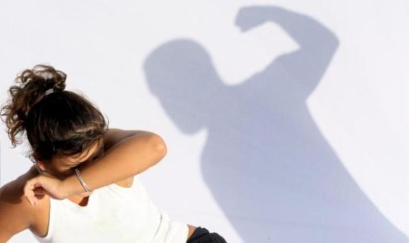 Τι πρέπει να κάνουμε όταν πέσουμε θύμα ξυλοδαρμού - Media