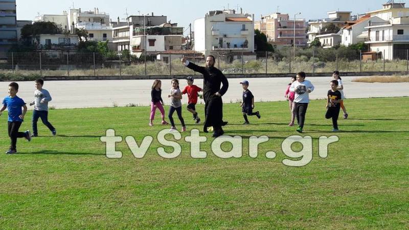 Λαμία: Σε αυτό το κατηχητικό τα παιδιά παίζουν μπάλα (Video - Photos)  - Media