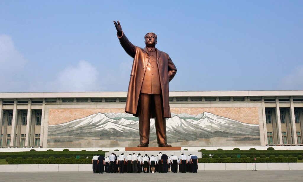Βόρεια Κορέα: Θα τιμωρήσουμε χωρίς έλεος Αμερικανούς «κατασκόπους» - Media
