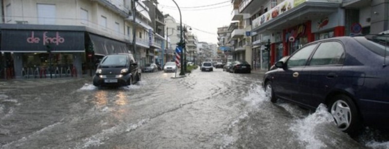 Κυκλώνας στην Κρήτη: Οροφή πλάκωσε 70χρονο – Ο αέρας έριξε ιστιοφόρο (Photos) - Media