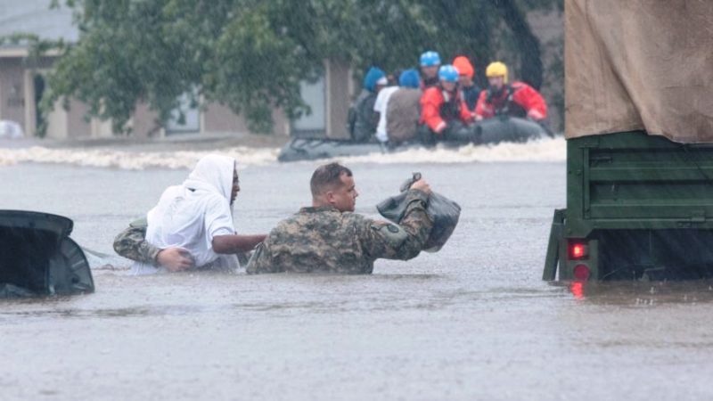 Χιλιάδες οι εγκλωβισμένοι στη Βόρεια Καρολίνα λόγω του τυφώνα Μάθιου - Media