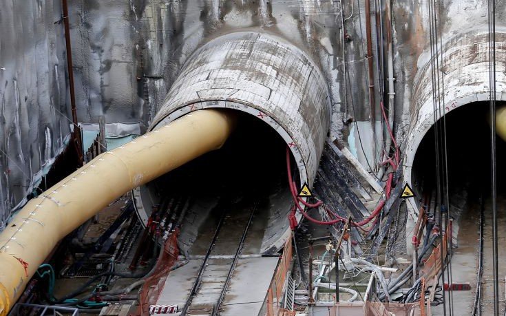 Καθίζηση σε νηπιαγωγείο από τα έργα για το μετρό της Θεσσαλονίκης - Media