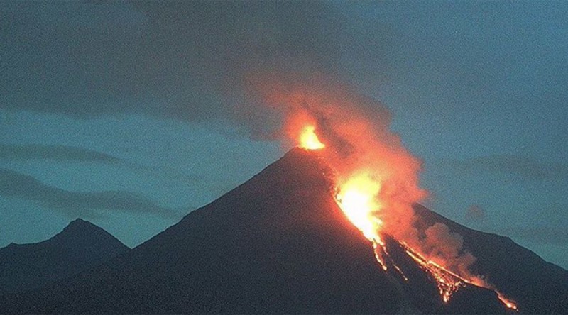 Η εντυπωσιακή έκρηξη του ηφαιστείου Κολίμα σε time lapse (Video - Photos) - Media