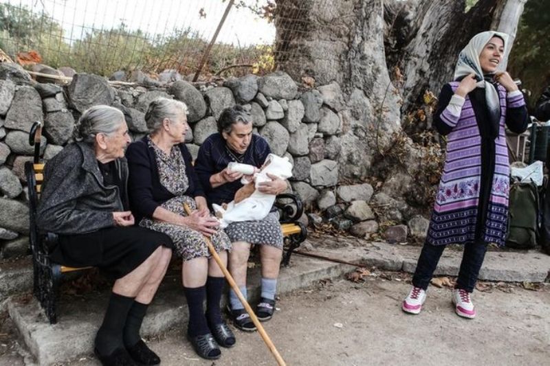 Γιαγιά Μηλίτσα: Παρακαλούσα να μην πάρουμε το νόμπελ για να γλιτώσουμε τη γκρίνια του χωριού - Media