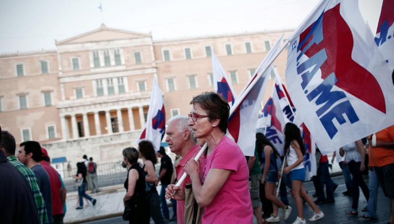 Συλλαλητήριο στο Σύνταγμα για τα εργασιακά από το ΠΑΜΕ - Media