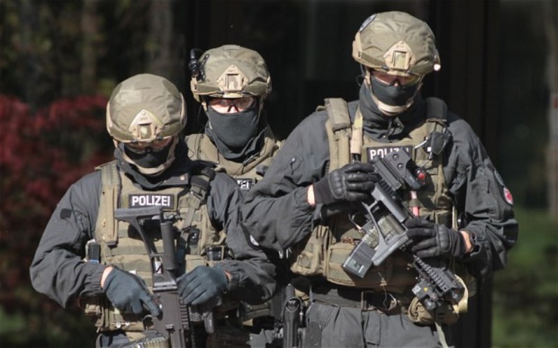 Γερμανία: Άφαντος ο 22χρονος «τρομοκράτης» - Έφοδος των Αρχών και σε άλλο διαμέρισμα  - Media