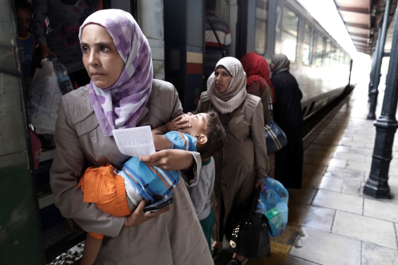 Πανευρωπαϊκό κύκλωμα παράνομης διακίνησης προσφύγων με «πλοκάμια» και στην Ελλάδα εξάρθρωσε η Βελγική αστυνομία - Media