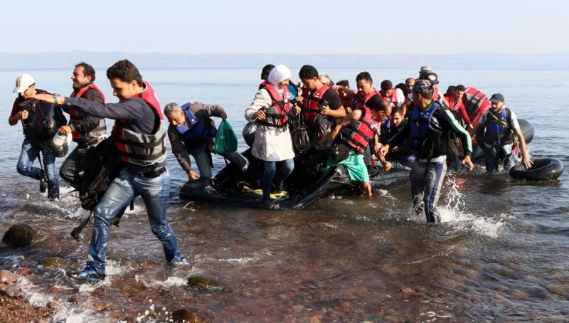 Νέα άφιξη προσφύγων στη Λέσβο - 11.698 οι εγκλωβισμένοι στο Β. Αιγαίο   - Media