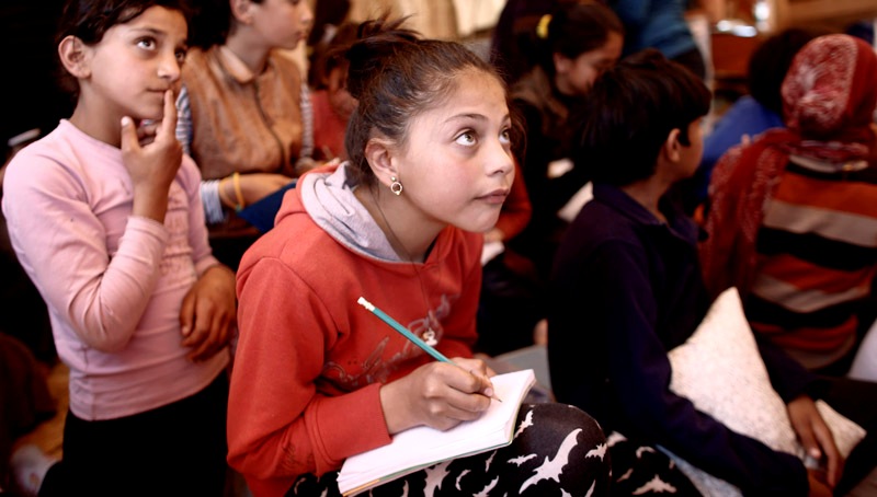 Ξεκινά η σχολική χρονιά για τα προσφυγόπουλα - Media