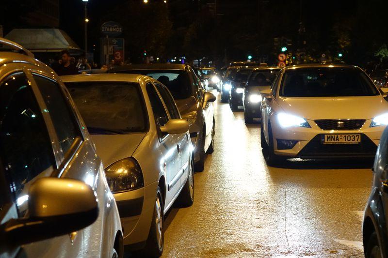 Σεισμός 6,4 Ρίχτερ στην Ινδονησία - Media