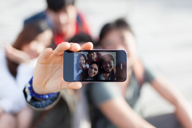 Έχουν οι selfies αντικαταθλιπτική δράση; - Media