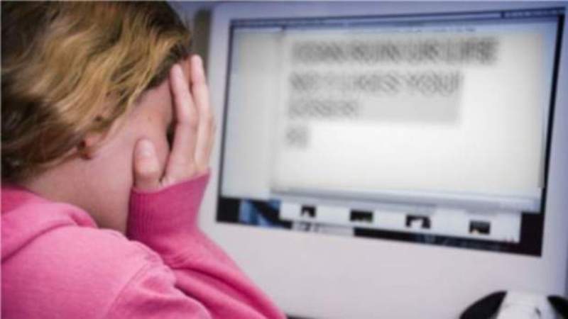 Πληθαίνουν οι διαδικτυακοί σεξουαλικοί εκβιασμοί μεταξύ ανηλίκων - Media