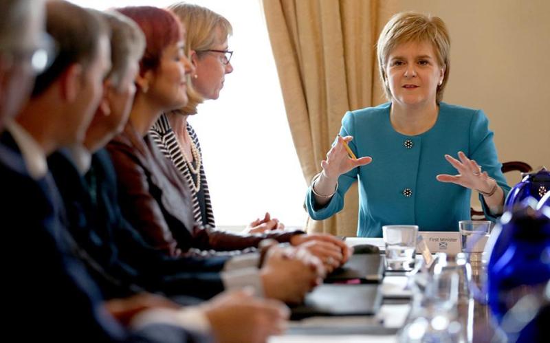 Στέρτζον: Μόλις καθοριστούν οι σχέσεις Βρετανίας - ΕΕ, θα συζητήσουμε το δημοψήφισμα στη Σκωτία - Media